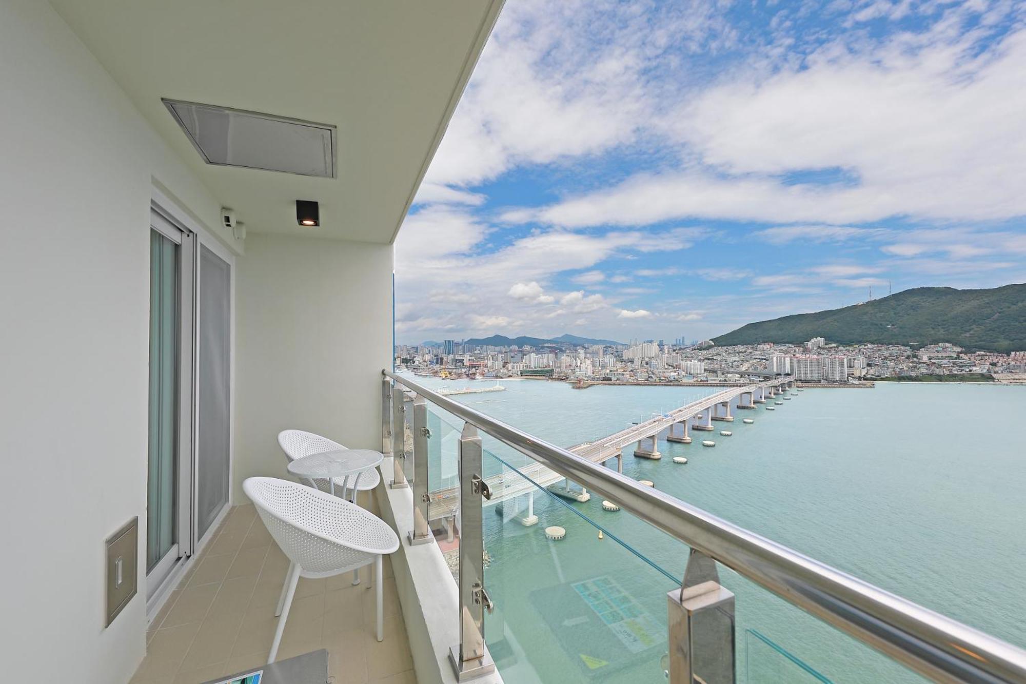 Апартаменты Elmomento Songdo Пусан Экстерьер фото